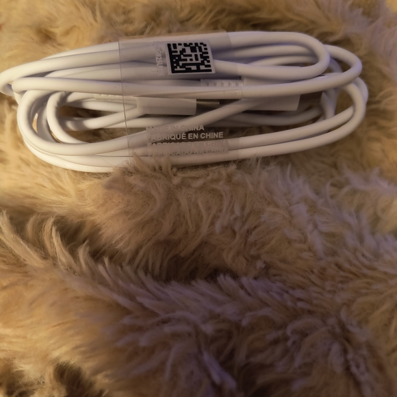 Other - iPad 10th Generation White Charging Cable